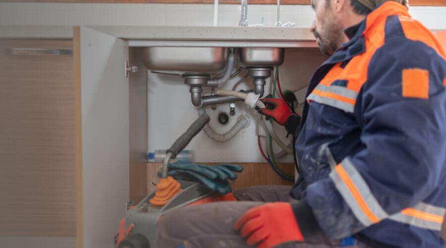 Leak Detection in Albion, IL